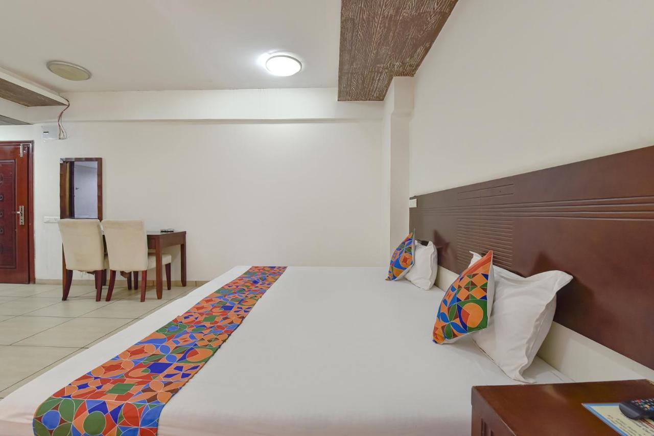 Fabhotel Gl Residency - Satellite Ahmedabad Exterior photo